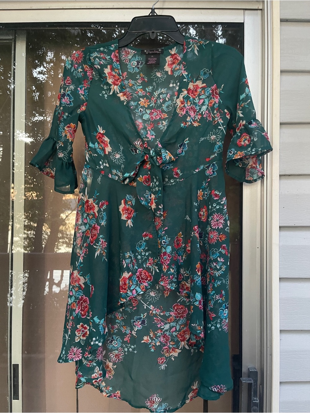 Xtraordinary Deep Green Floral sheer Tie-Front high-low top